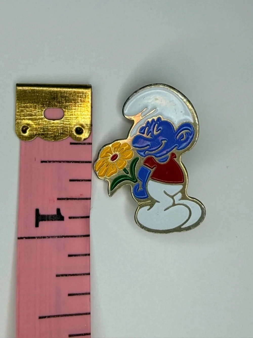 Bashful Smurf Character Pin - 1980’s vintage